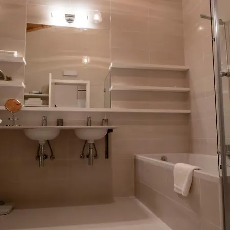 アパート Sunrise - Casa Sao Joao - 4 Star Tourist *