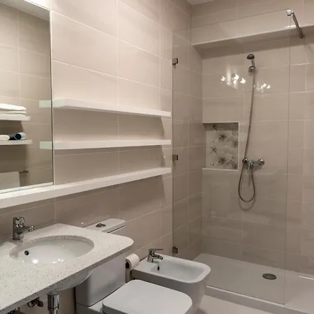 Sunrise - Casa Sao Joao - 4 Star Tourist アパート